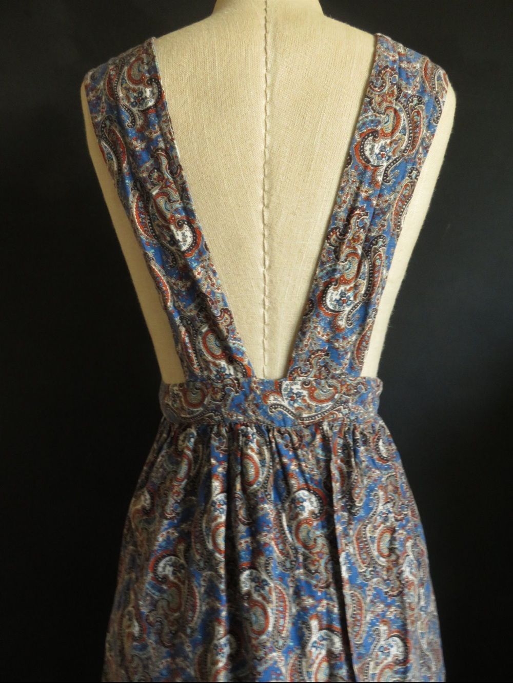 True 1970's Vintage Paisley Maxi Apron Blue & Brown Very miu miu - Picture 6 of 7